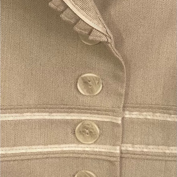 CLEO 4 Button lined Blazer with tiny Ruffle/Ribbon detail in Denim Cream. - Picture 3 of 7